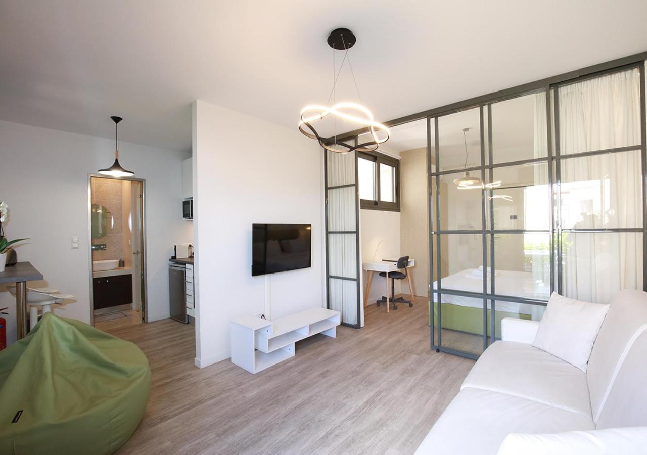 Emily In Athens - Central Chic Flat With Terrace Syntagma E1 Exteriér fotografie